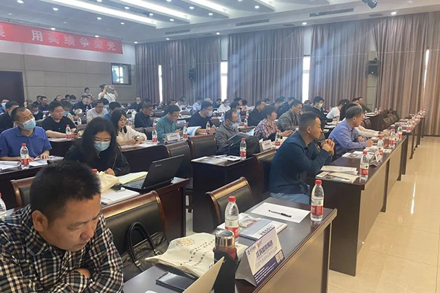 全國氣體行業(yè)“大瓶規(guī)”宣貫活動在丹陽市延陵鎮(zhèn)舉行.jpg
